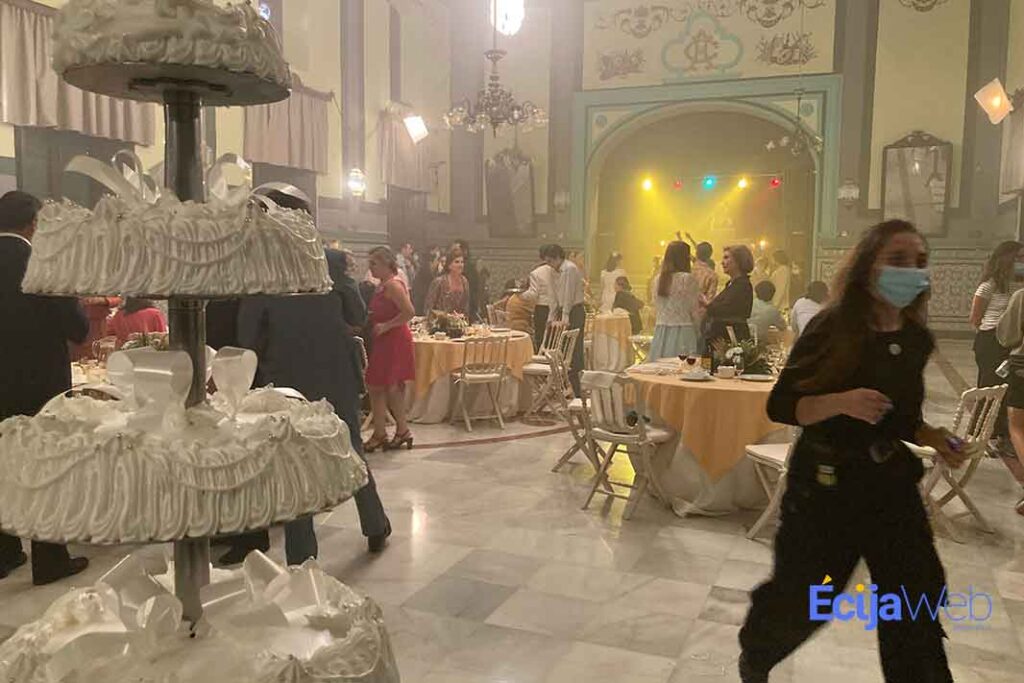 Salón del Casino de Artesanos durante el rodaje