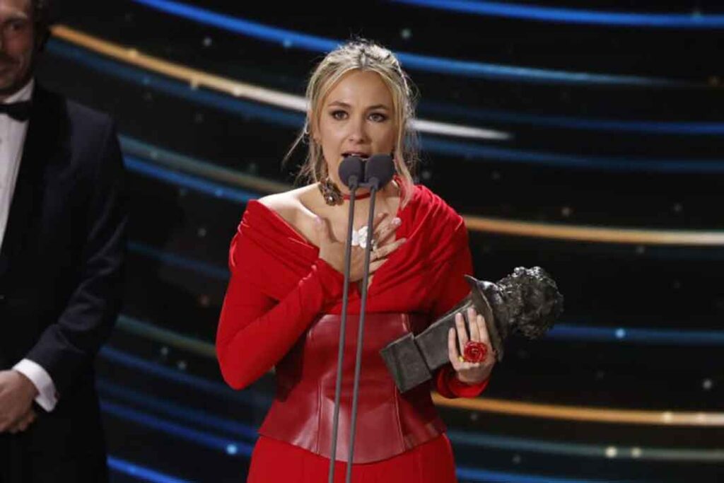 Rigoberta Bandini recogiendo el premio. Foto: premiosgoya.com