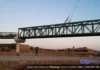 Instalado el último tramo de la pasarela cicloturista sobre la carretera de El Villar Pasarela cicloturista